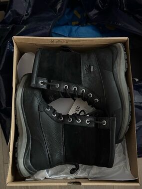 UGG Black Leather & Suede Lace-Up Winter Boots
